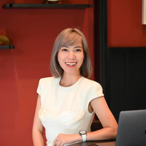 Ms. Nguyễn Hà Linh