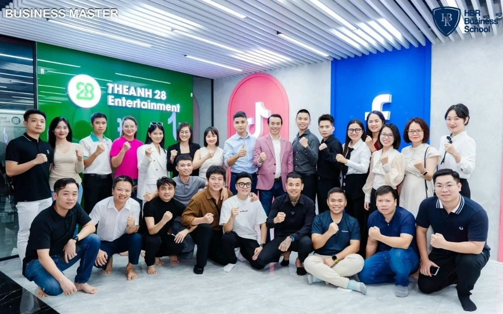 BUSINESS TOUR TẠI THEANH28 ENTERTAINMENT: VIRAL MARKETING ĐA NỀN TẢNG