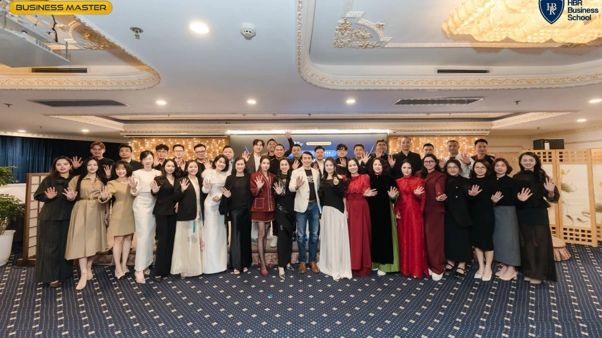 Ms. Ngô Diễm Hương