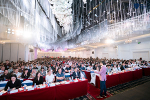 Marketing Summit 2024 tại Hà Nội thu hút hơn 1.500 người tham dự