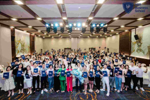 Cộng đồng AI First của Trường Doanh Nhân HBR