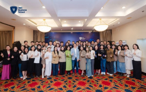 Khóa học chuyển đổi mô hình kinh doanh cùng AI