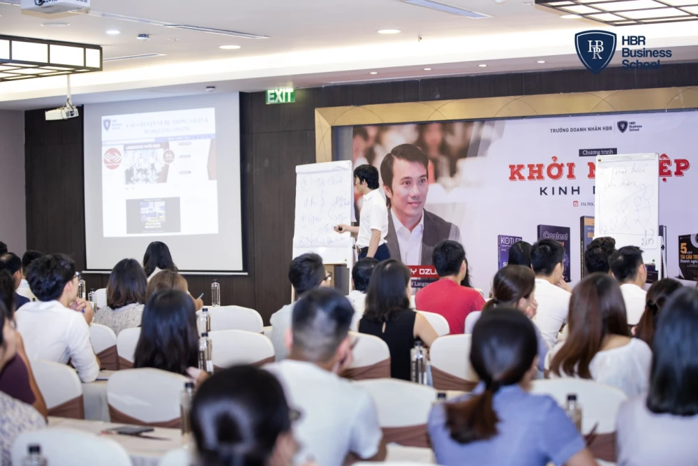 Khóa học CEO tại Hà Nội, HCM - Khởi nghiệp kinh doanh