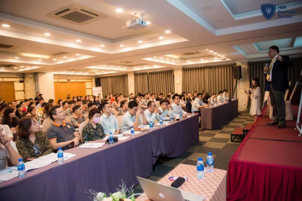 Khóa học CEO tại Hà Nội, HCM - Hệ thống bán hàng chuyên nghiệp SG