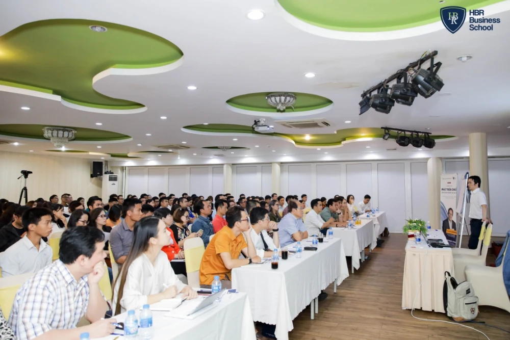 Khóa học CEO tại Hà Nội, HCM - Xây dựng hệ thống Marketing hiện đại SG